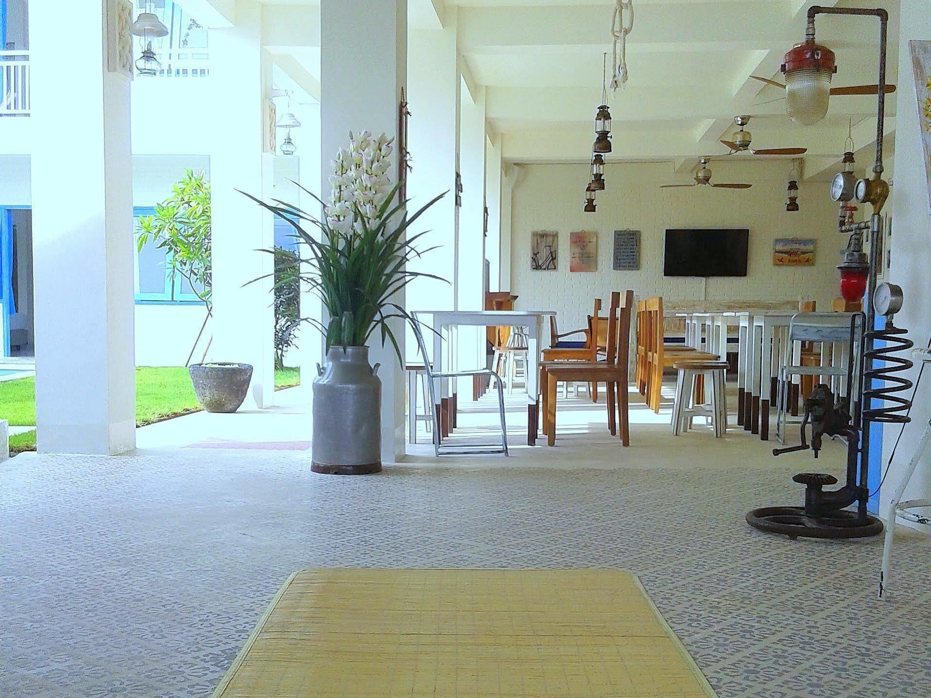 Paras Paros Marina Lodge Санур Экстерьер фото