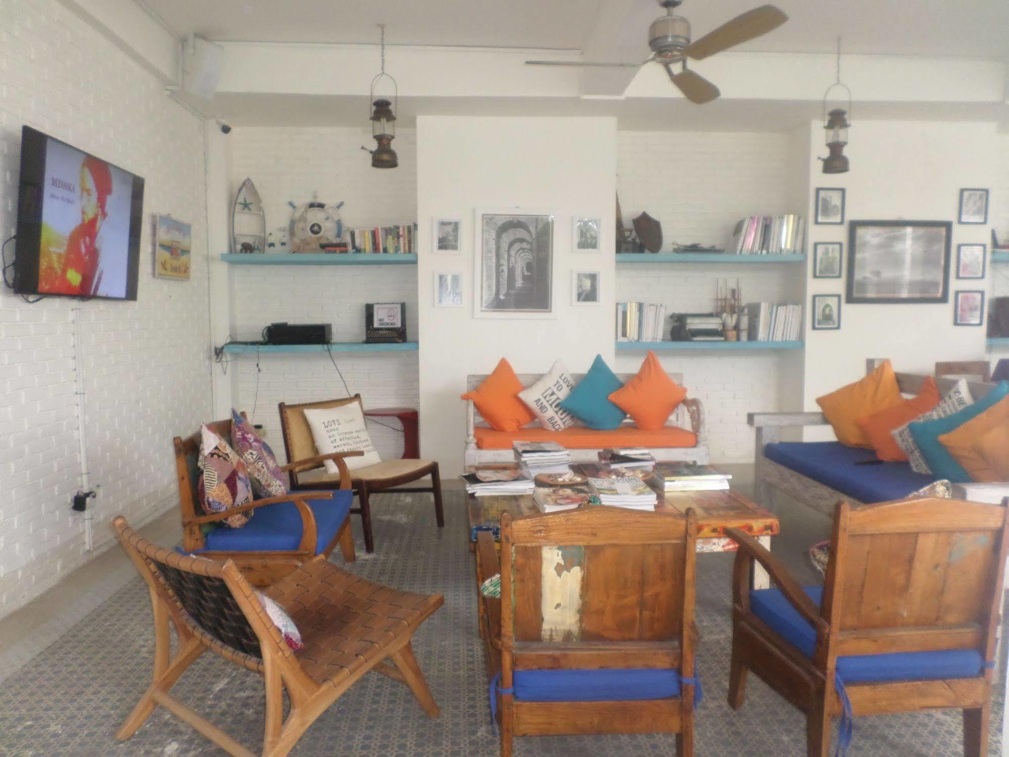 Paras Paros Marina Lodge Санур Экстерьер фото