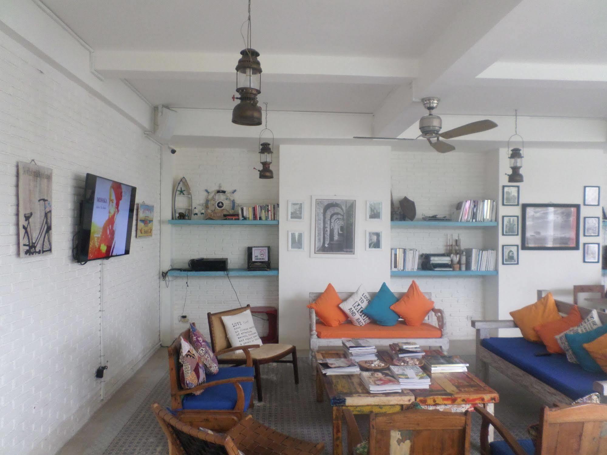 Paras Paros Marina Lodge Санур Экстерьер фото